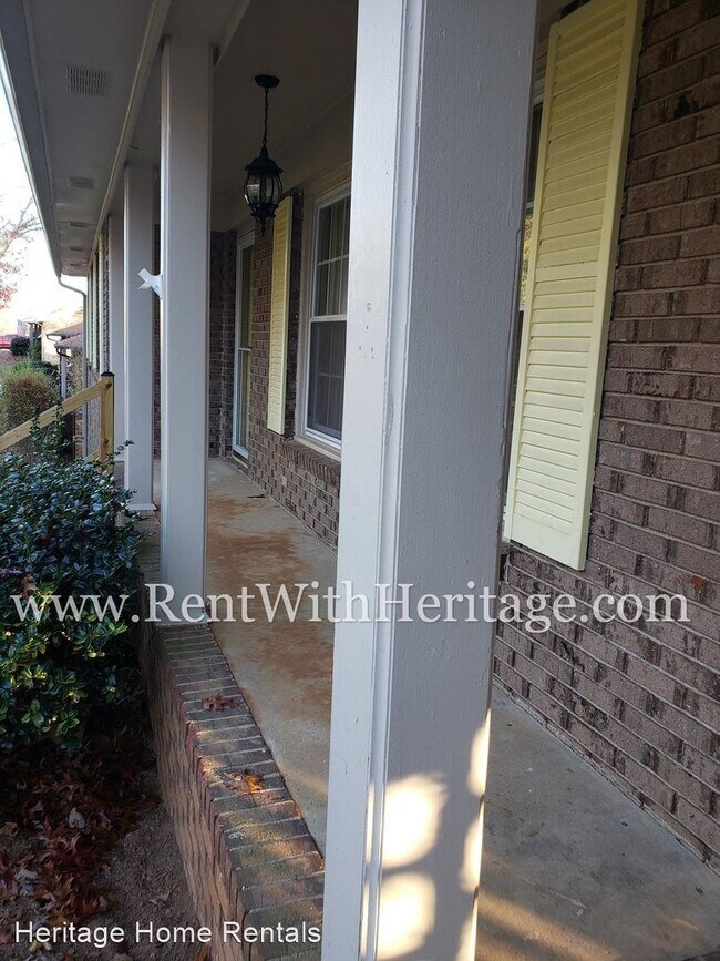 Building Photo - 3 br, 2 bath House - 4843 Old Briar Trail