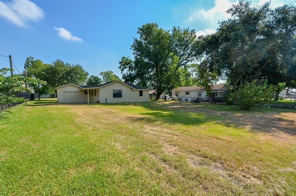 Primary Photo - 7801 Almeda Genoa Rd