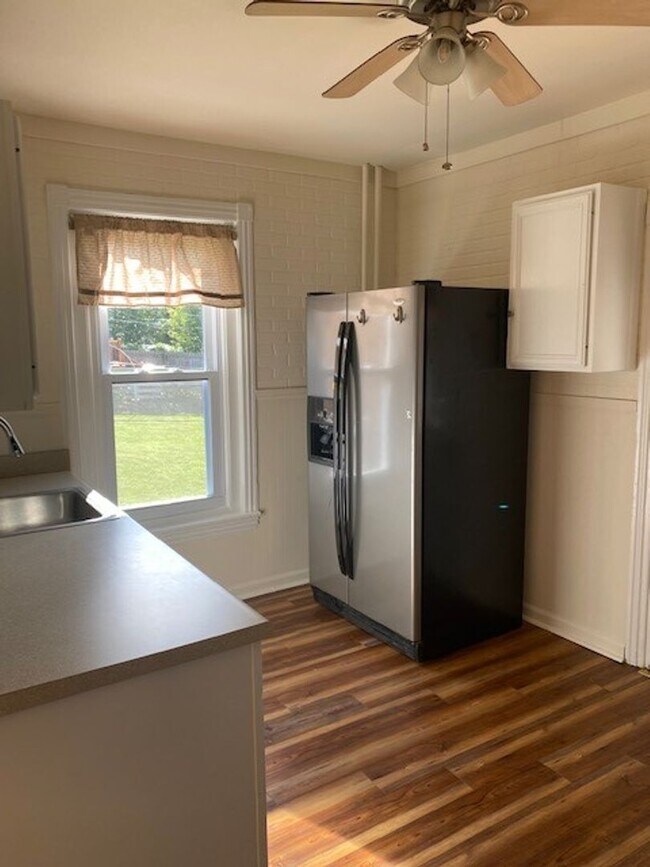 Foto del edificio - Three Bedroom in West Bethlehem