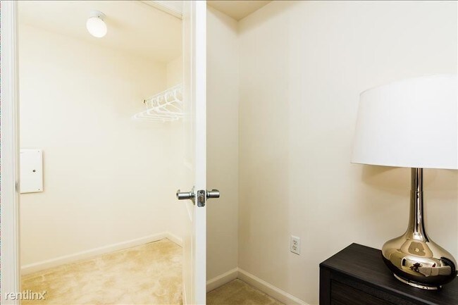Foto del edificio - 2 br, 2 bath - 425 6th Ave