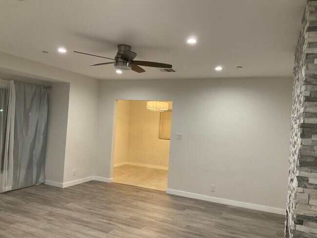 Foto del edificio - 122 E 64th St