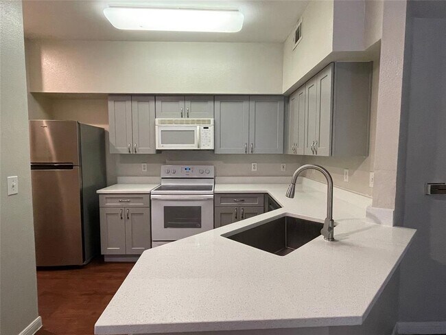 Foto del edificio - 2320 Gracy Farms Ln