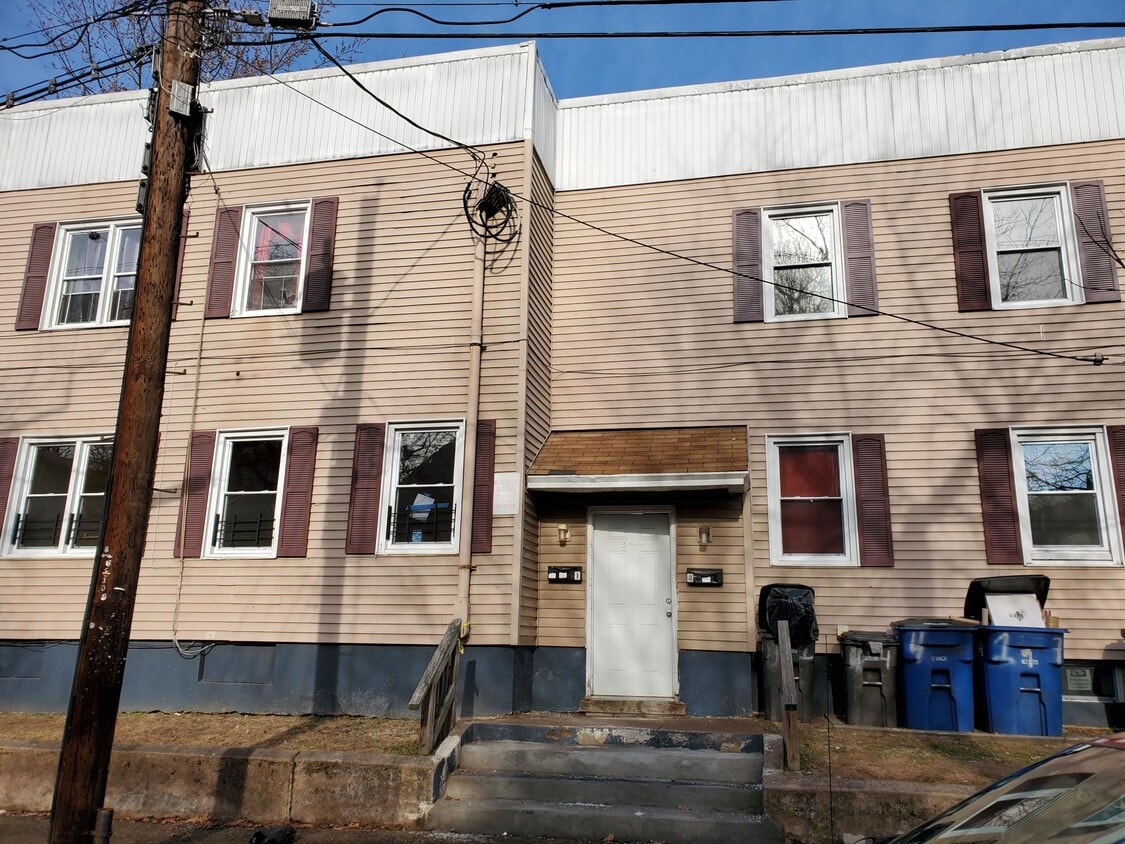 3 Harding Plz Unit 6, New Haven, CT 06511 3 Harding Plz New Haven, CT