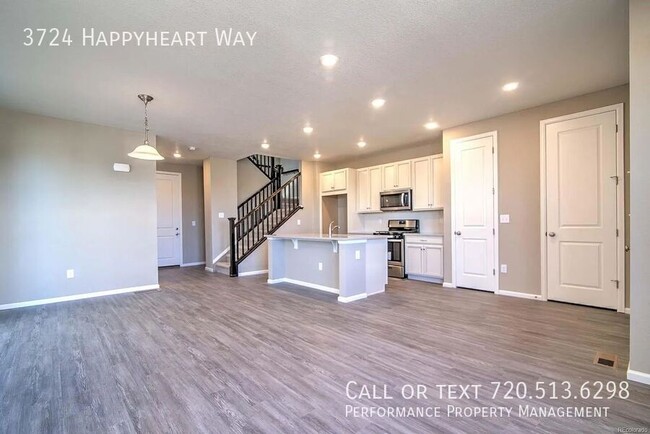 Foto del edificio - Beautiful Low Maintenance Townhome