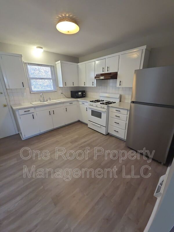 Foto del edificio - 3219 N 52nd St