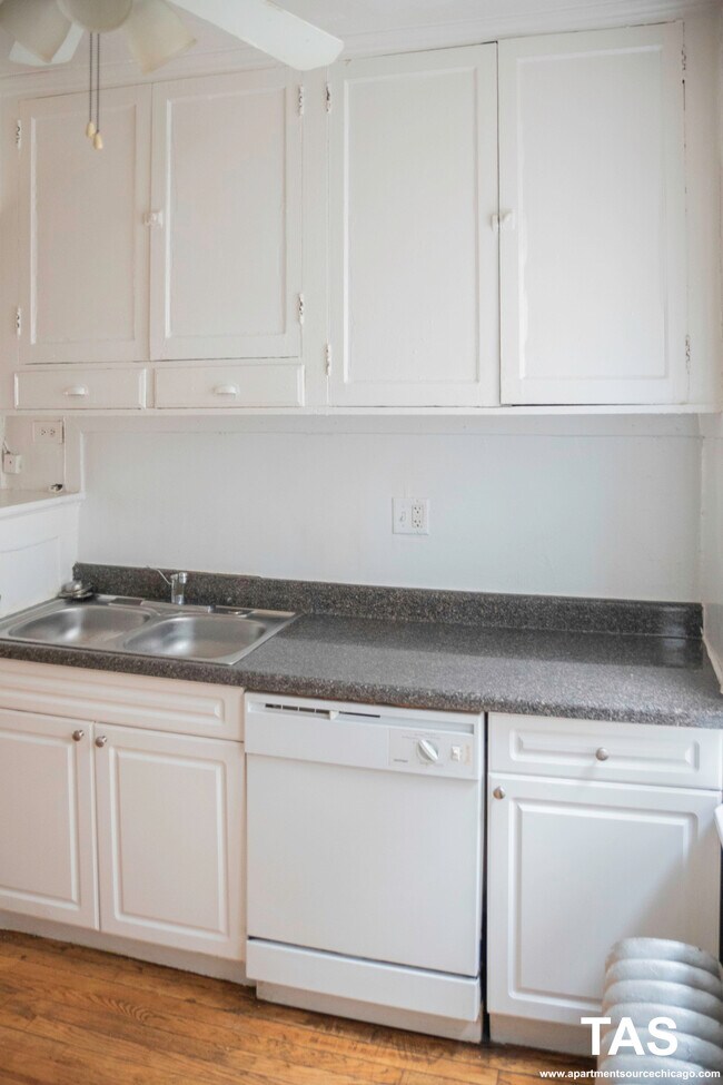 Foto del edificio - 3902 W Argyle St