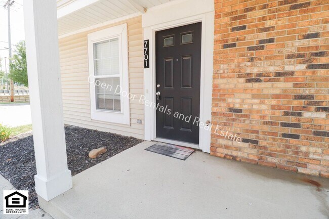 Foto del edificio - 7701-7729  E State Blvd