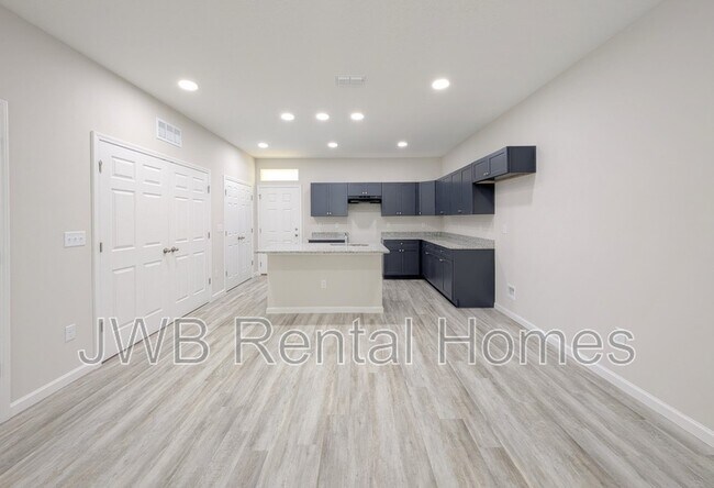 Foto del edificio - 1148 E 3rd St