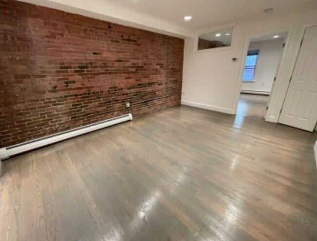 Building Photo - 125 Saint Botolph St