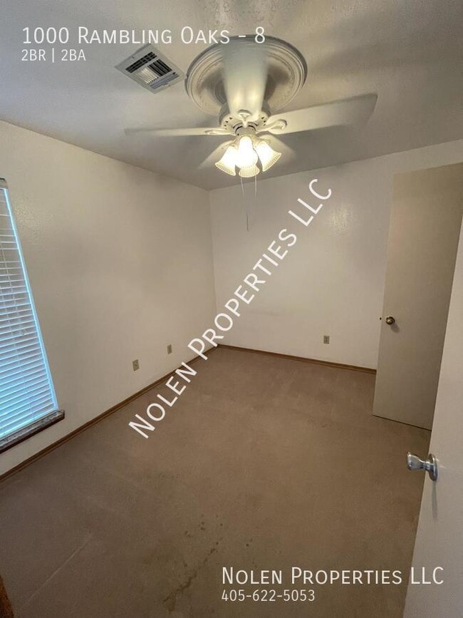 Foto del edificio - 1000 Rambling Oaks Dr