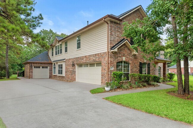 Building Photo - Resort-Style Living on Over an Acre W/ Too...