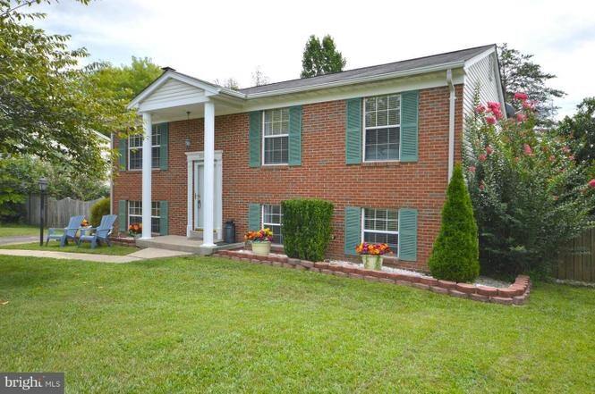 Foto principal - 5941 Plumwood Ln