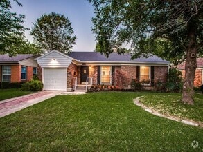 Building Photo - 568 Coolair Dr