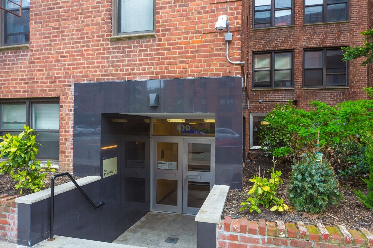 Primary Photo - 410 Avenue X