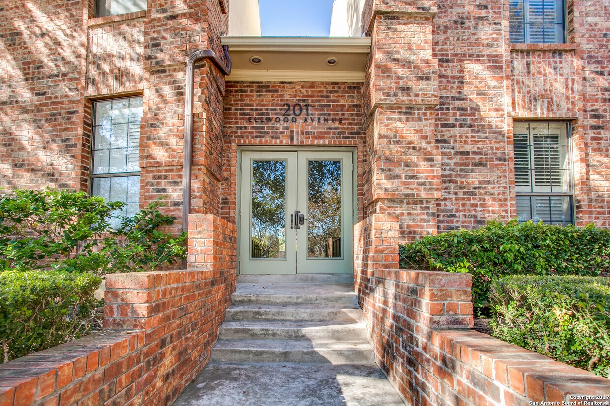 201 Ellwood St Unit 210B, San Antonio, TX 78209 Condo for Rent in San