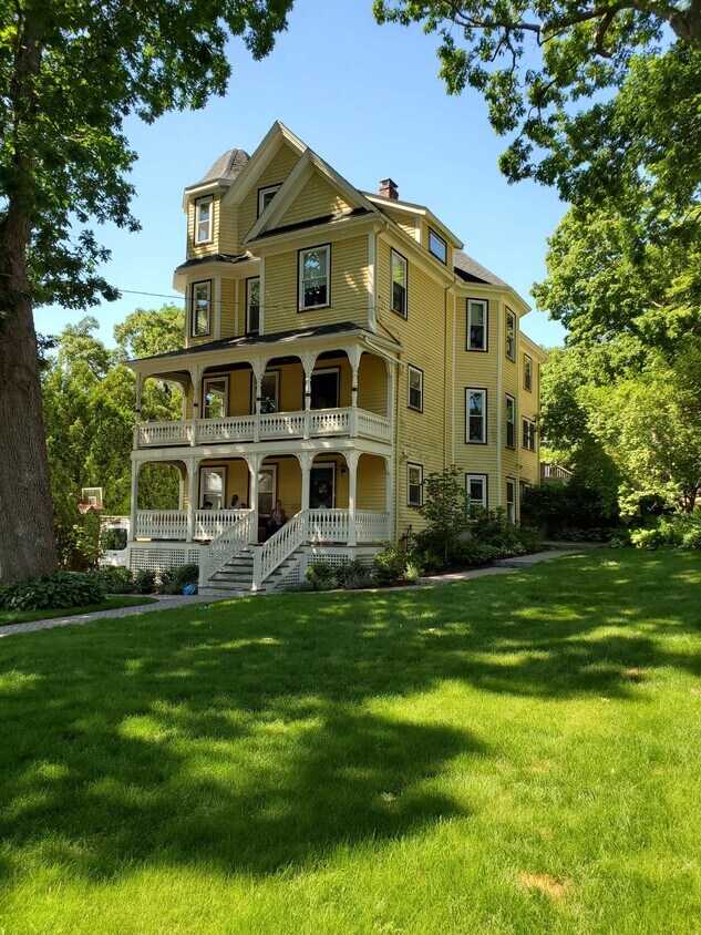 Exterior - 81 Prospect St
