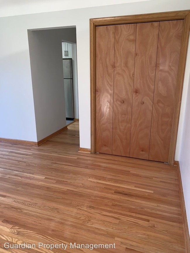 Foto del edificio - 636 Larpenteur Ave W