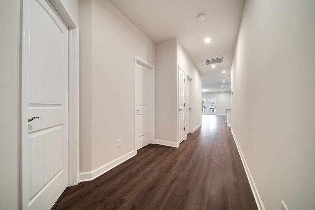 Building Photo - 4352 Socata Ct