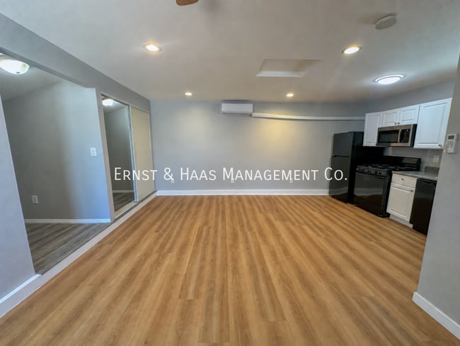 Building Photo - 5440 Cerritos Ave