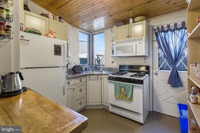 Foto del edificio - 2228 Taggert St