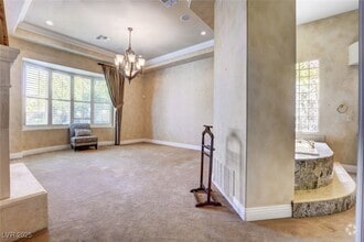 Building Photo - 204 Valiente St