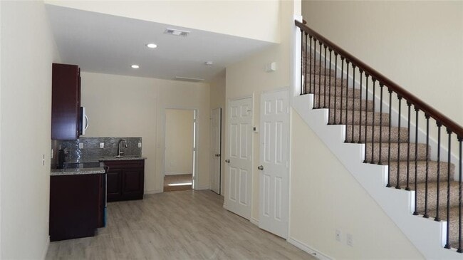 Foto del edificio - Great 3 Bedroom, 2 1/2 bath new constructi...