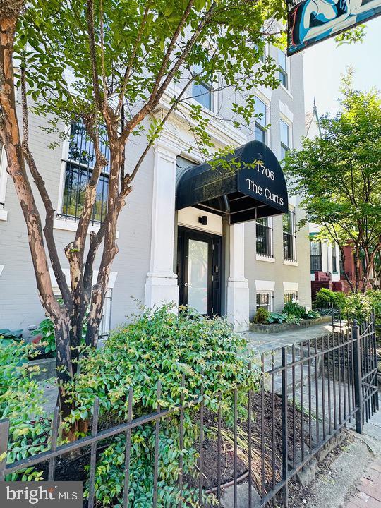 Foto del edificio - 1706 U St NW