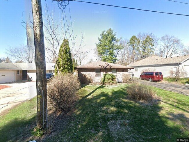 Building Photo - 2027 Eggleston Rd