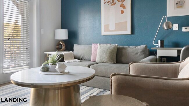 Foto del edificio - 215 Hunters Lk Wy