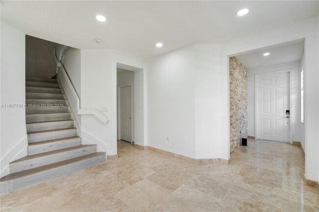 Foto del edificio - 7500 NW 107th Pl