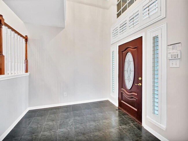 Building Photo - 10802 Sutter Ranch Cir