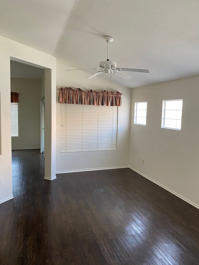 Building Photo - JESS RANCH!!!! 55+ Community!