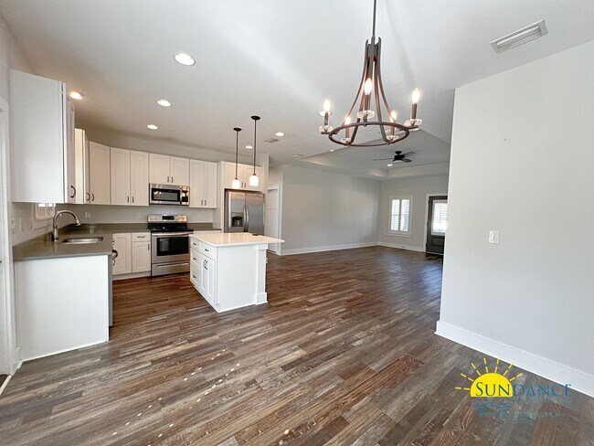 Foto del edificio - Stunning 3 Bedroom Home in North Crestview!