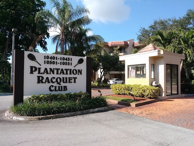 Foto principal - 10401 W Broward Blvd