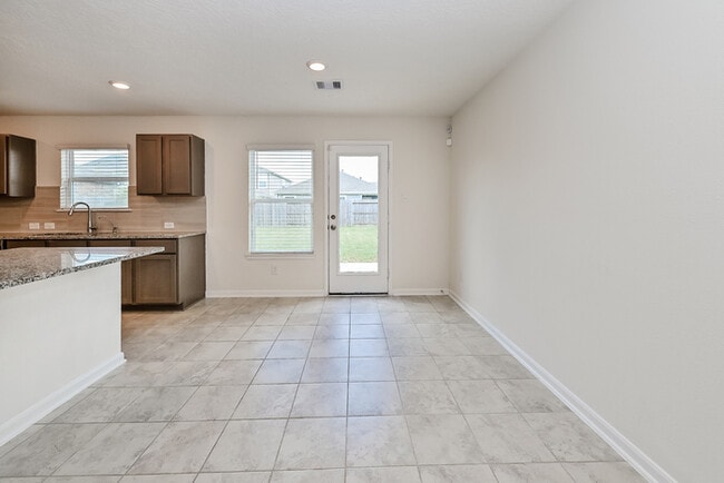 Building Photo - 12535 Camellia Glade Ln
