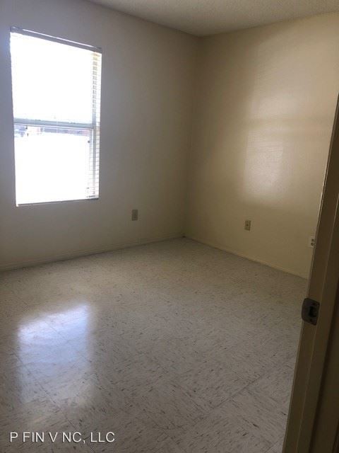 Building Photo - 2 br, 2 bath House - 106 Pembroke Ct