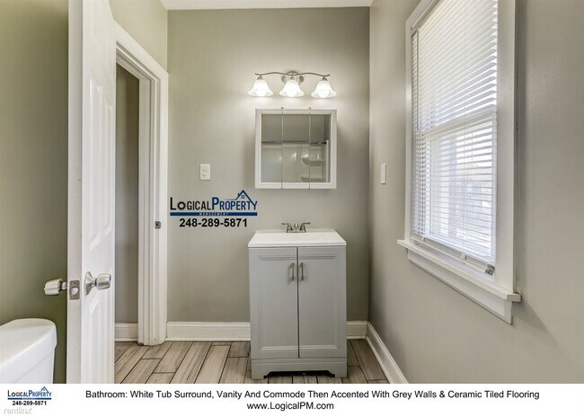 Foto del edificio - 2 br, 1 bath 4plex - 1944 Seward St Unit 2
