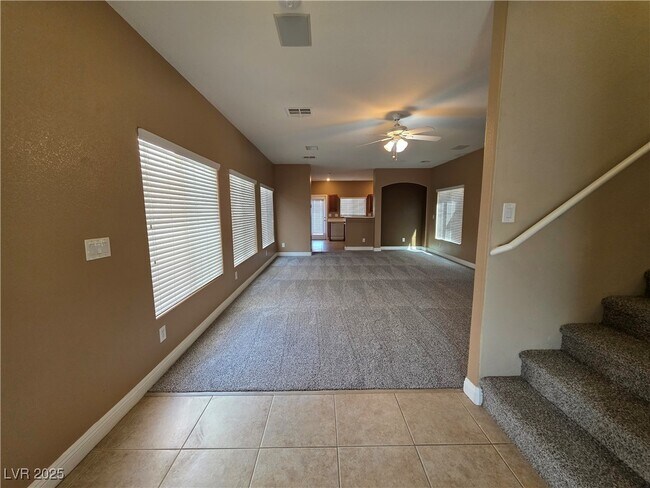 Foto del edificio - 8800 Blue Wolf St