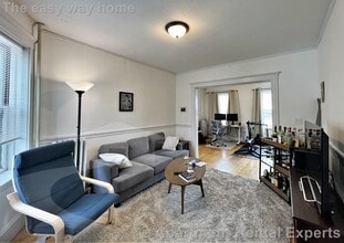 Building Photo - 269 Huron Ave