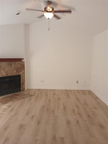 Foto del edificio - 9601 Forest Ln