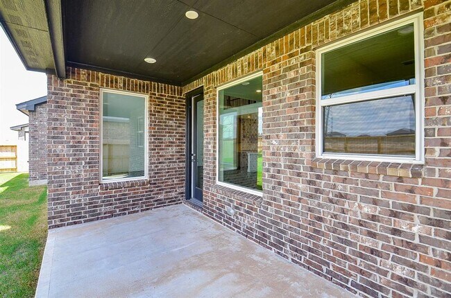 Building Photo - 21722 Kenthurst Ct