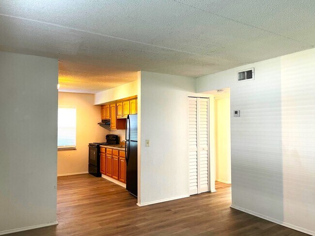 Foto del edificio - Palm Gardens Community