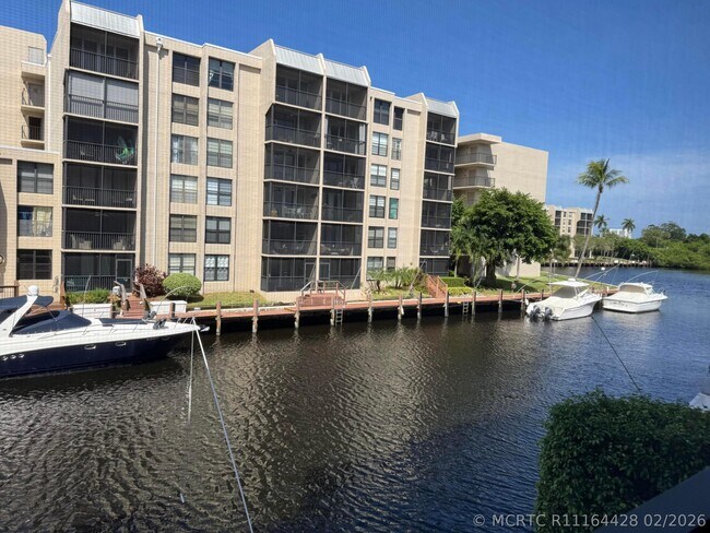 Foto del edificio - 12 Royal Palm Way