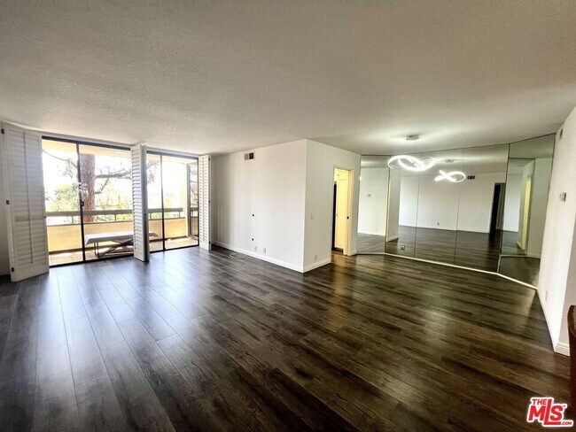 Building Photo - 750 Spaulding Ave