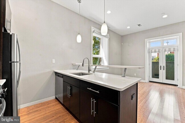 Foto del edificio - 655 59 N 16th Street Unit 1