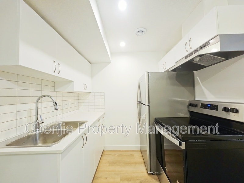 Photo principale - 6345 King Wynd SW
