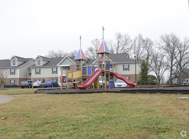 Building Photo - Lanier Pointe Apartments