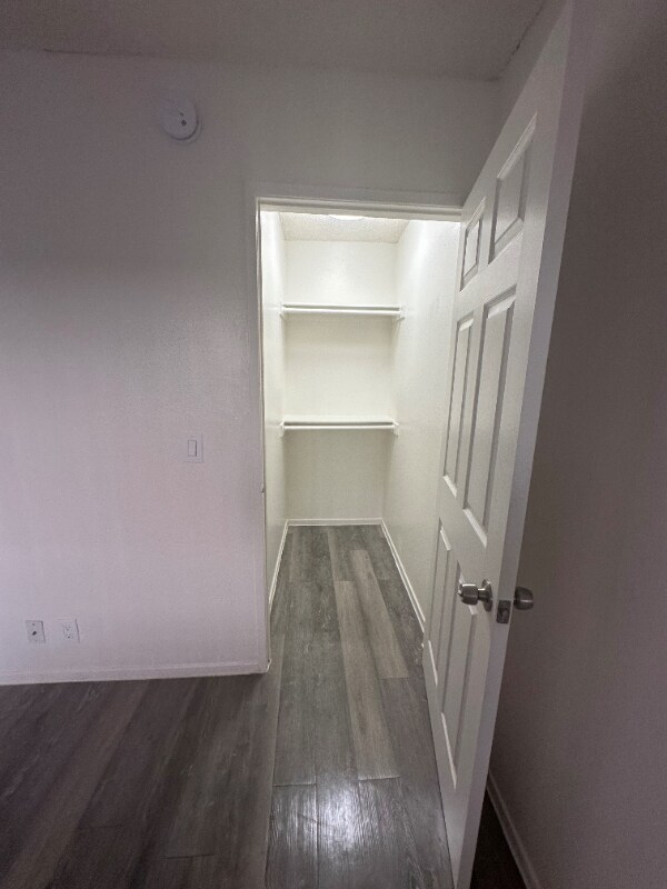 Foto del edificio - 4688 Huntington Dr