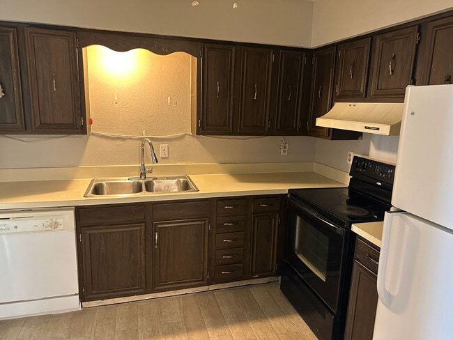 Building Photo - Great Duplex in Irving!