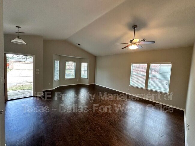 Building Photo - 5033 Caraway Dr